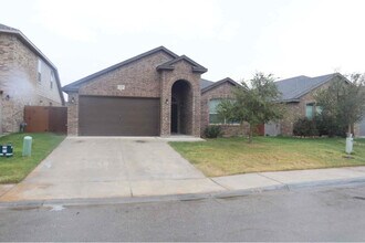6615 Jamestown St in Midland, TX - Building Photo - Building Photo