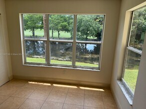 457 Vista Isles Dr in Plantation, FL - Building Photo - Building Photo