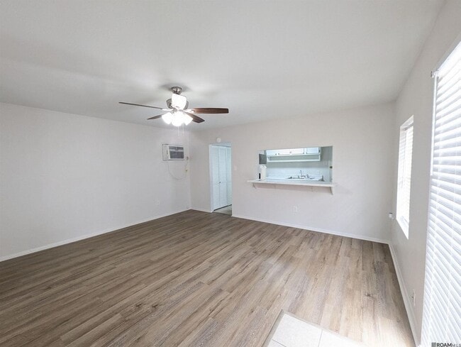 1701 Lobdell Ave in Baton Rouge, LA - Foto de edificio - Building Photo