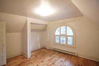 303 West St in Pittsburgh, PA - Foto de edificio - Building Photo