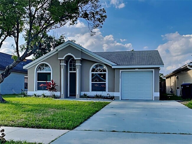 7323 R J Cove Ct in Orlando, FL - Building Photo - Building Photo