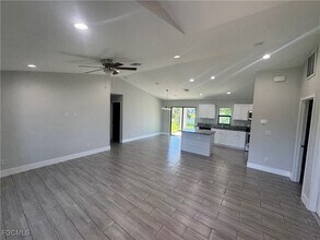 2601 43rd St SW in Lehigh Acres, FL - Building Photo - Building Photo