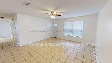 215 Damascus Rd in Enterprise, AL - Building Photo - Building Photo