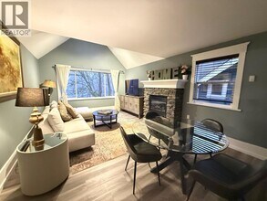 2029 Collingwood St in Vancouver, BC - Building Photo - Building Photo