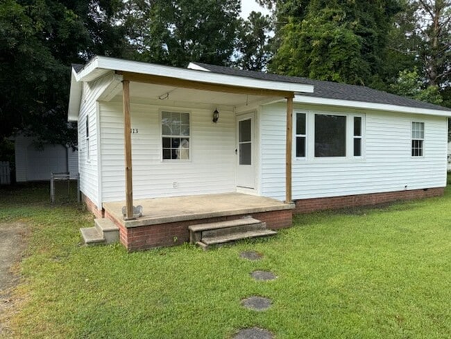 property at 113 Beaufort Dr