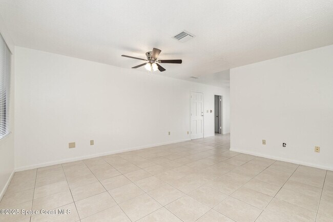 4885 Cocoanut Dr in Titusville, FL - Building Photo - Building Photo