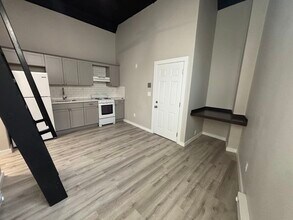 142 Gove St in Boston, MA - Building Photo - Building Photo