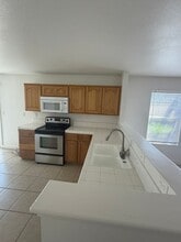 144 Citadel Ct in Merced, CA - Building Photo - Building Photo