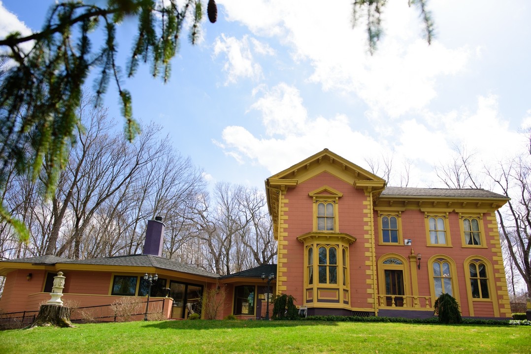 215 Old Route 22 in Pawling, NY - Building Photo