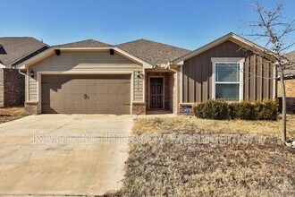 1612 Maroon Dr in El Reno, OK - Building Photo - Building Photo