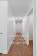 1015 Glen Meadow Cove in Georgetown, TX - Building Photo - Building Photo