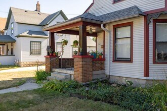 514 Glenwood Ave SE, Unit 514 Glenwood Gem in Grand Rapids, MI - Foto de edificio - Building Photo