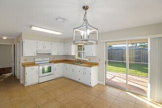 804 Baffin Dr in Venice, FL - Building Photo - Building Photo