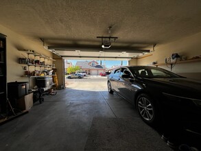 4705 Plume Rd NW in Albuquerque, NM - Building Photo - Building Photo
