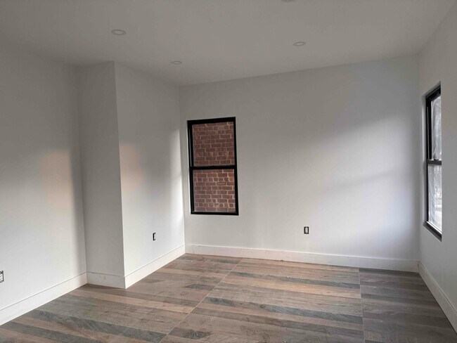 1698 Albany Ave in Brooklyn, NY - Building Photo - Building Photo