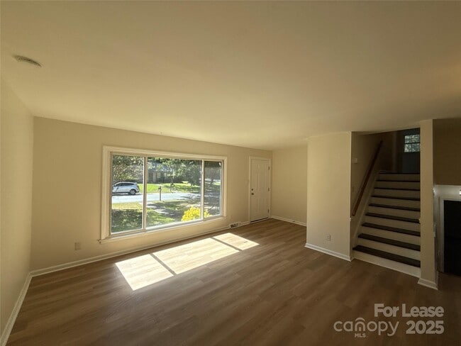 6201 Bonnybrook Ln in Charlotte, NC - Building Photo - Building Photo