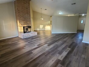 17123 Forelock Way in Crosby, TX - Building Photo - Building Photo