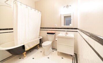 The Goldie in Seattle, WA - Building Photo - Building Photo