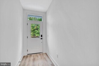 10208 Donatello Dr in Princeton, NJ - Building Photo - Building Photo
