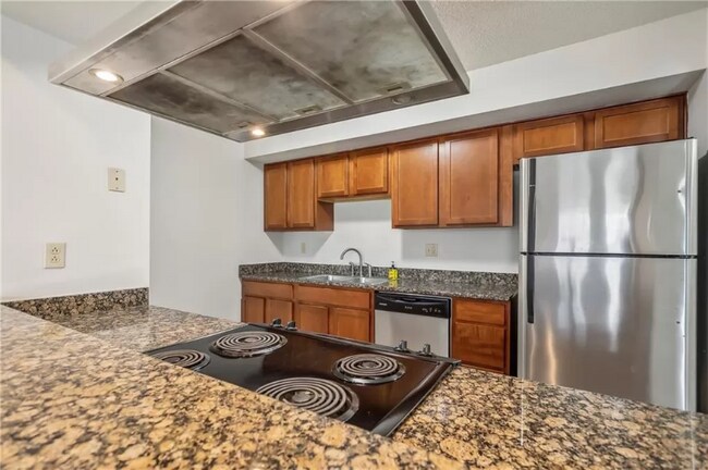 350 Atalin St in Mandeville, LA - Building Photo - Building Photo