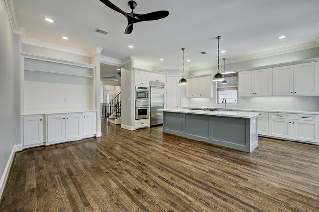 property at 6618 Wanita Pl