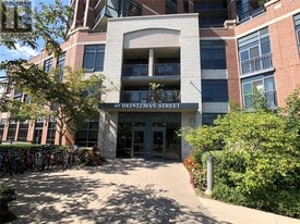 60 Heintzman St in Toronto, ON - Building Photo
