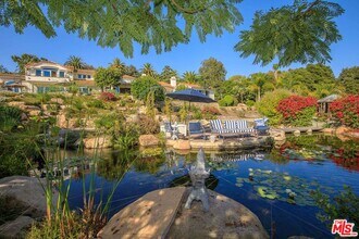 1601 Alisa Ln in Santa Barbara, CA - Building Photo - Building Photo