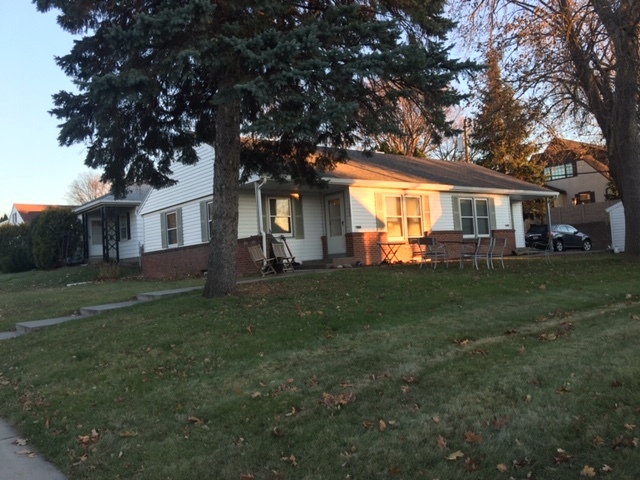 1672 Ford Pkwy in St. Paul, MN - Foto de edificio - Building Photo