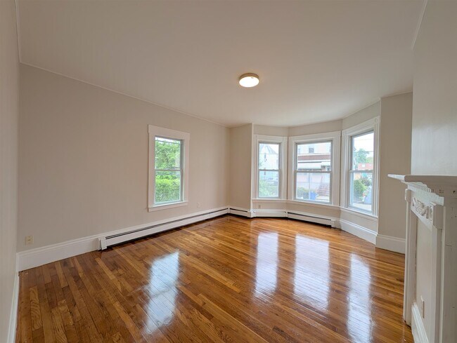 28 Ripley St, Unit 1