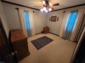 35 Laurel Dr in Hampton, VA - Building Photo - Building Photo