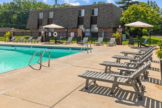 Spencer Creek Apartments in St. Peters, MO - Building Photo - Building Photo