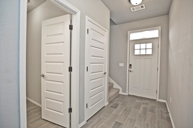 1287 N Sicily Ln in Fayetteville, AR - Building Photo - Building Photo