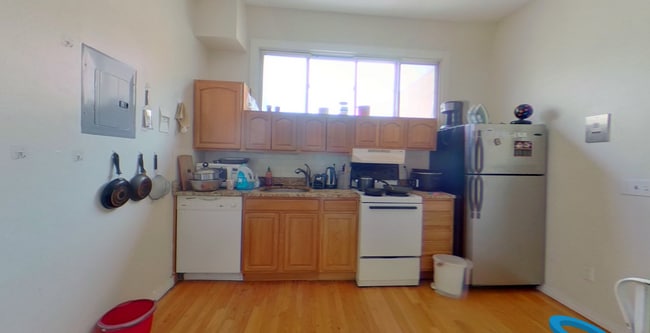 67 Symphony Rd, Unit 31 in Boston, MA - Foto de edificio - Building Photo