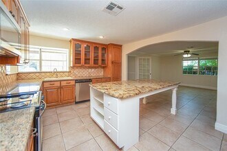 6905 Palestine St in Houston, TX - Foto de edificio - Building Photo