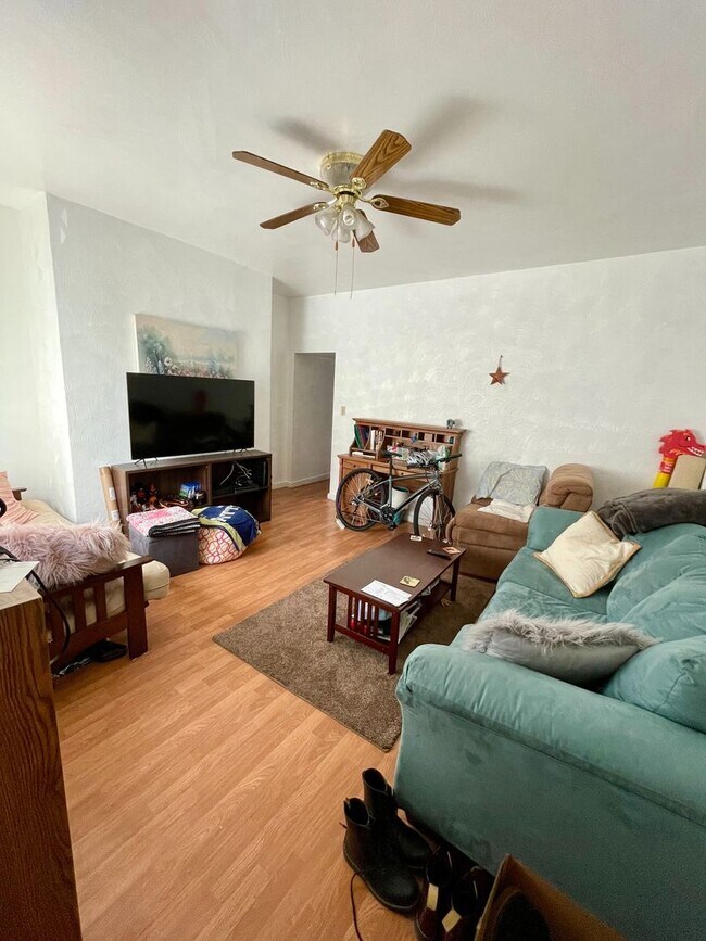 4815 Cypress St in Pittsburgh, PA - Building Photo - Building Photo
