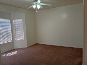 1161 E Avenida Isabella in Casa Grande, AZ - Building Photo - Building Photo