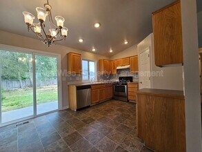 642 Togstad Ct in Nampa, ID - Building Photo - Building Photo