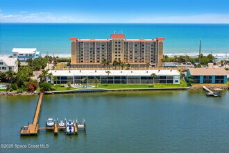 2850 S Atlantic Ave in Cocoa Beach, FL - Building Photo - Building Photo