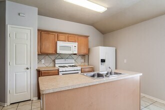 11303 Northam Dr in Tomball, TX - Foto de edificio - Building Photo