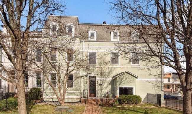 property at 1434 Potomac Ave SE