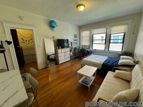 17-19 Washington St. in Malden, MA - Foto de edificio - Building Photo