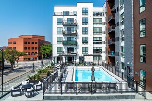 Tempo East Village in Des Moines, IA - Building Photo