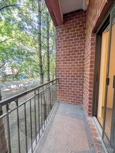 373 Highland Ave in Somerville, MA - Building Photo - Building Photo