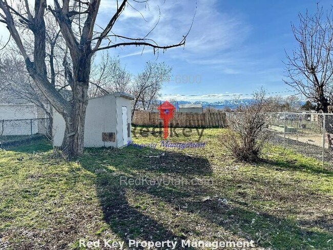 429 N 100 W in Tooele, UT - Building Photo - Building Photo