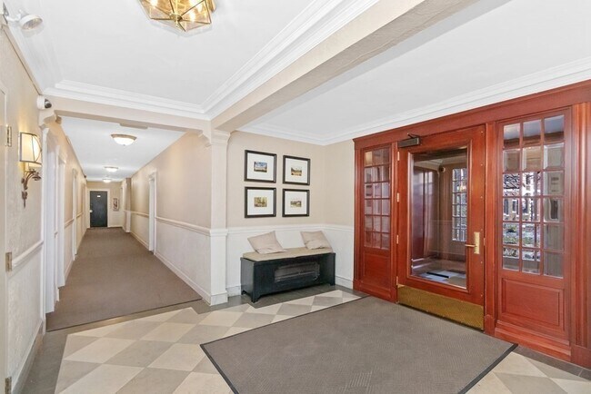 62 Queensberry St in Boston, MA - Building Photo - Building Photo