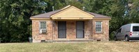 2320 E Warren St in Memphis, TN - Building Photo - Building Photo