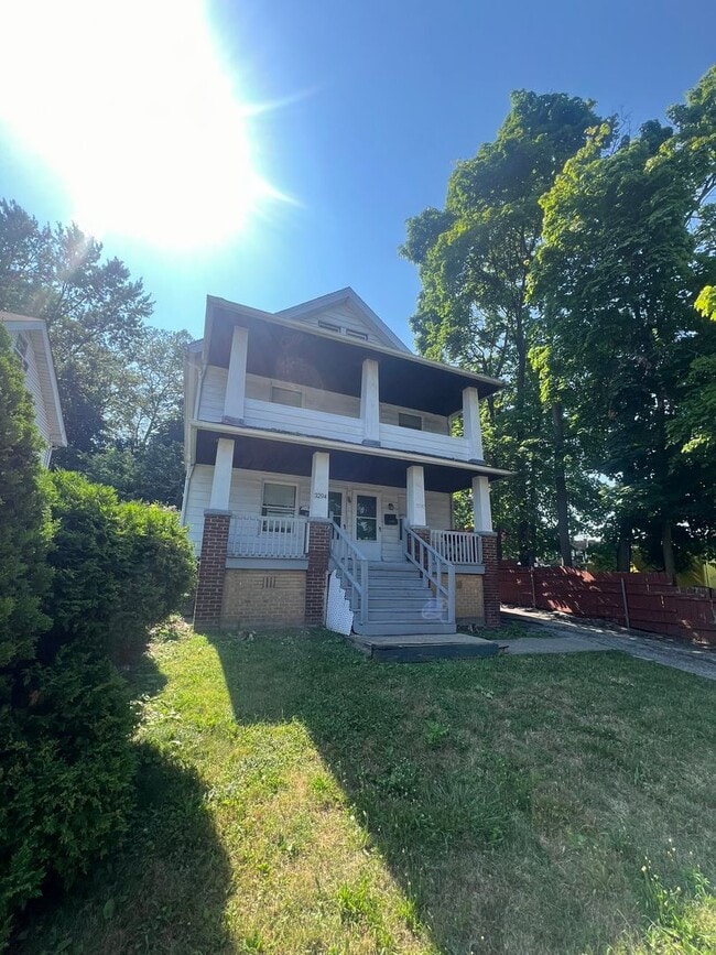 3292-3294 W 111th St in Cleveland, OH - Building Photo - Building Photo