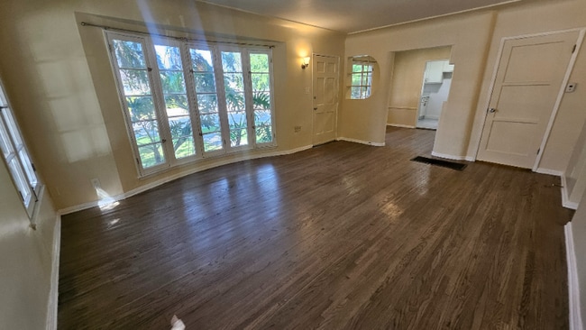 property at 6290 Commodore Sloat Dr