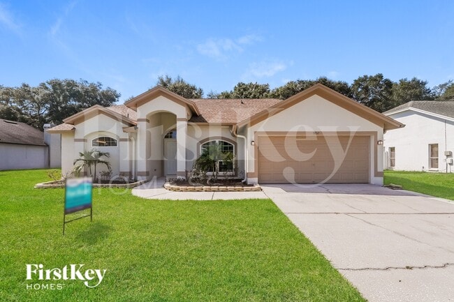 property at 9712 Glenpointe Dr
