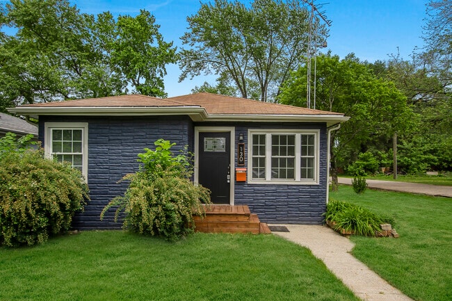 property at 130 S Park Rd